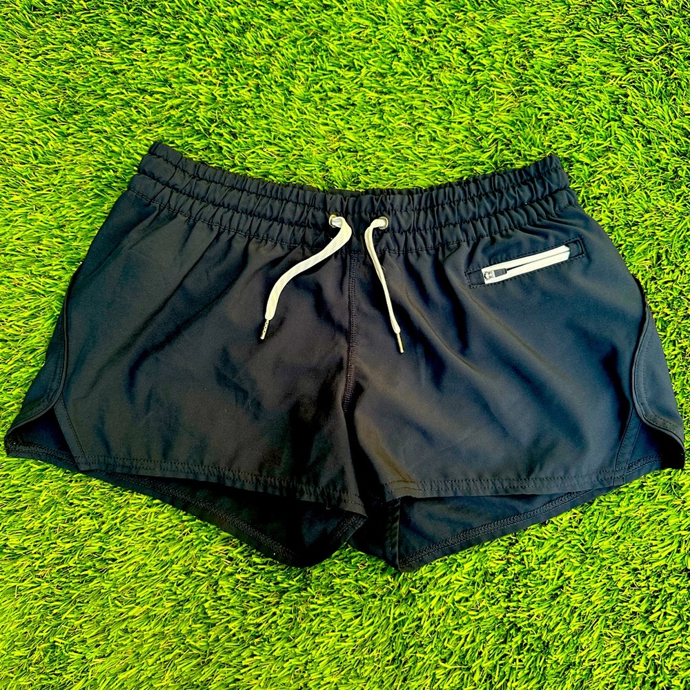 Vuori Small Clementine 3” short